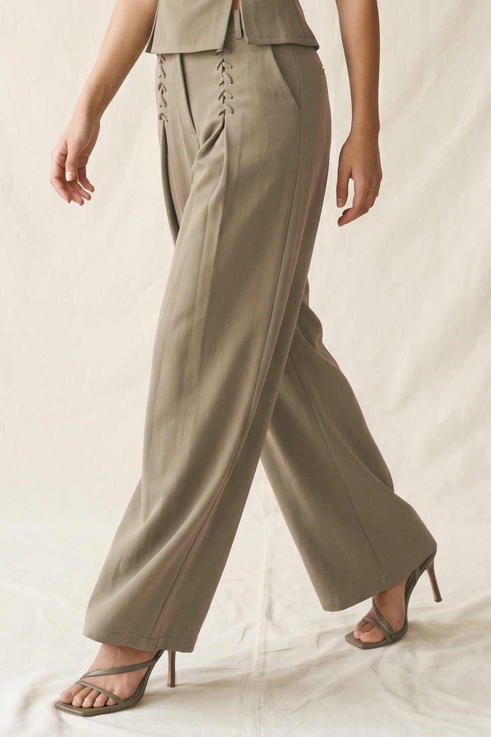 CP9023 TAUPE