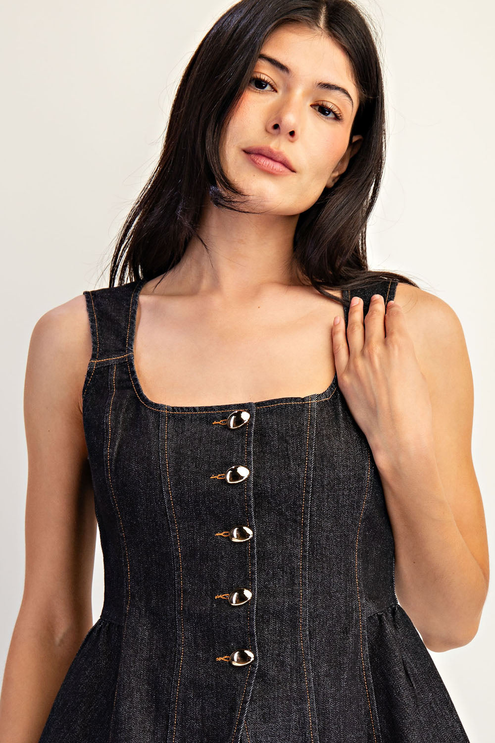 BLK DENIM MODEL3
