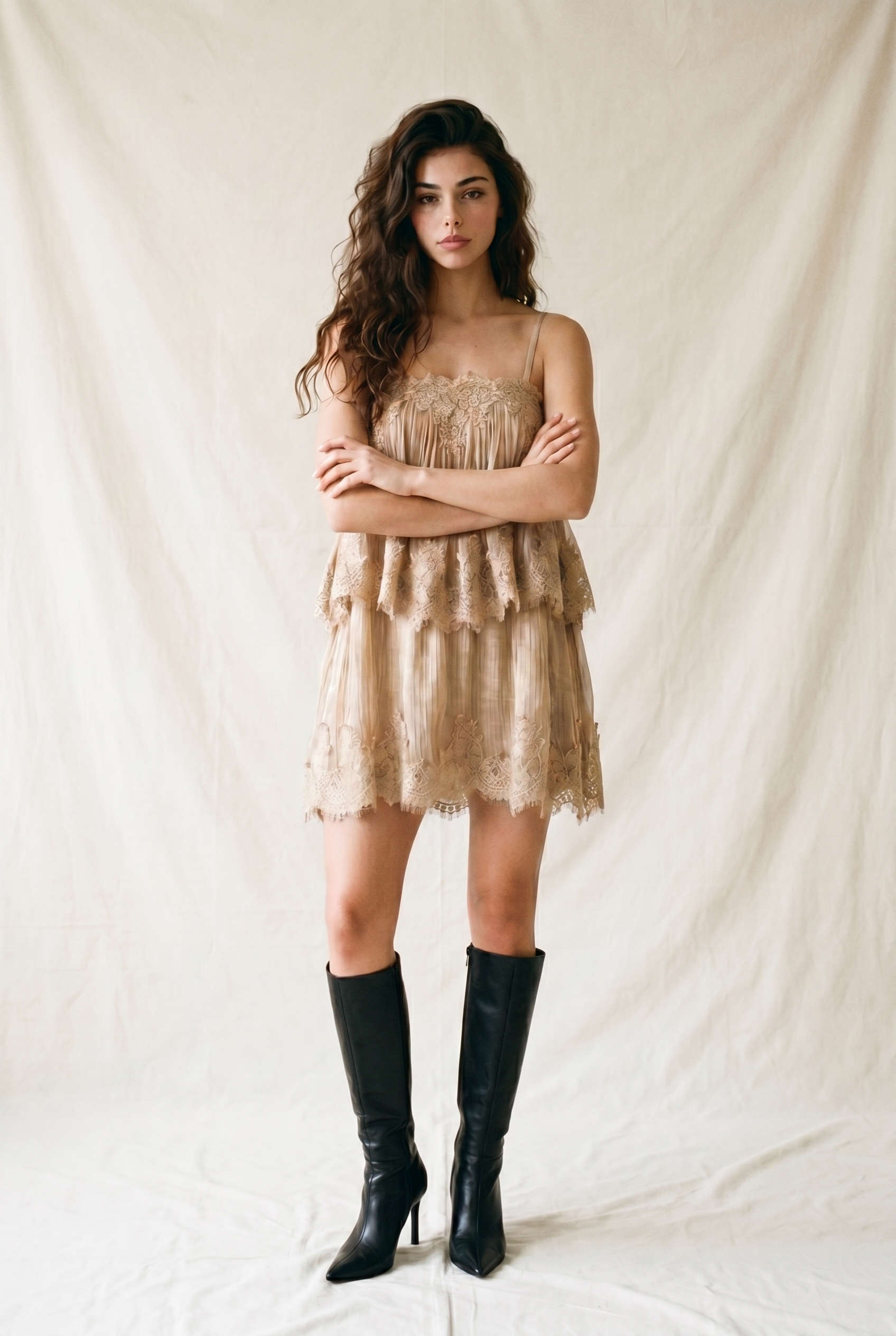 CHAMPAGNE MODEL4