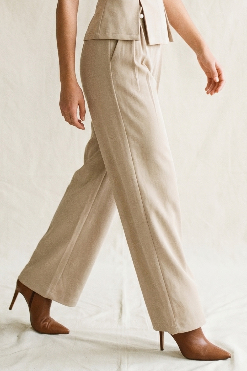 LT TAUPE MODEL2