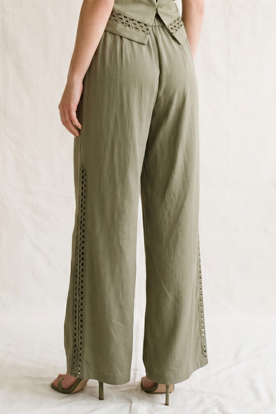 OLIVE MODEL3