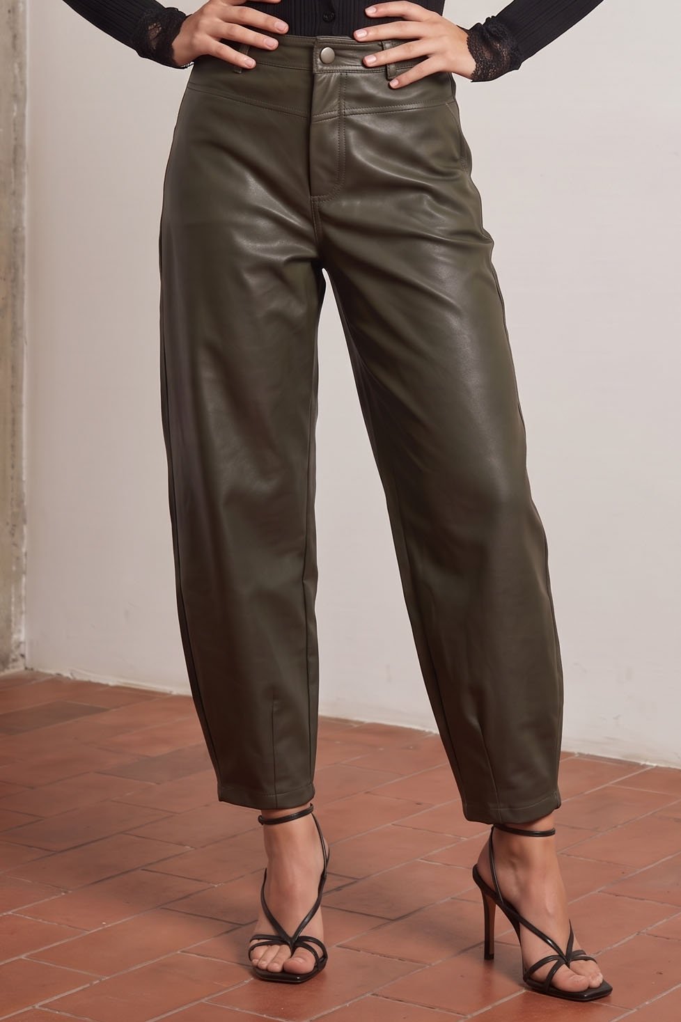 OLIVE MODEL1