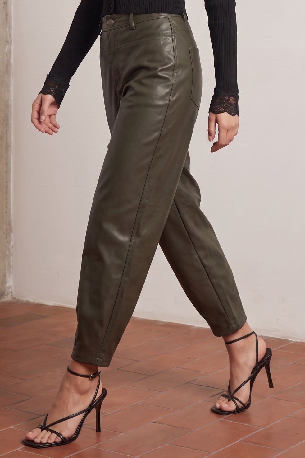OLIVE MODEL2
