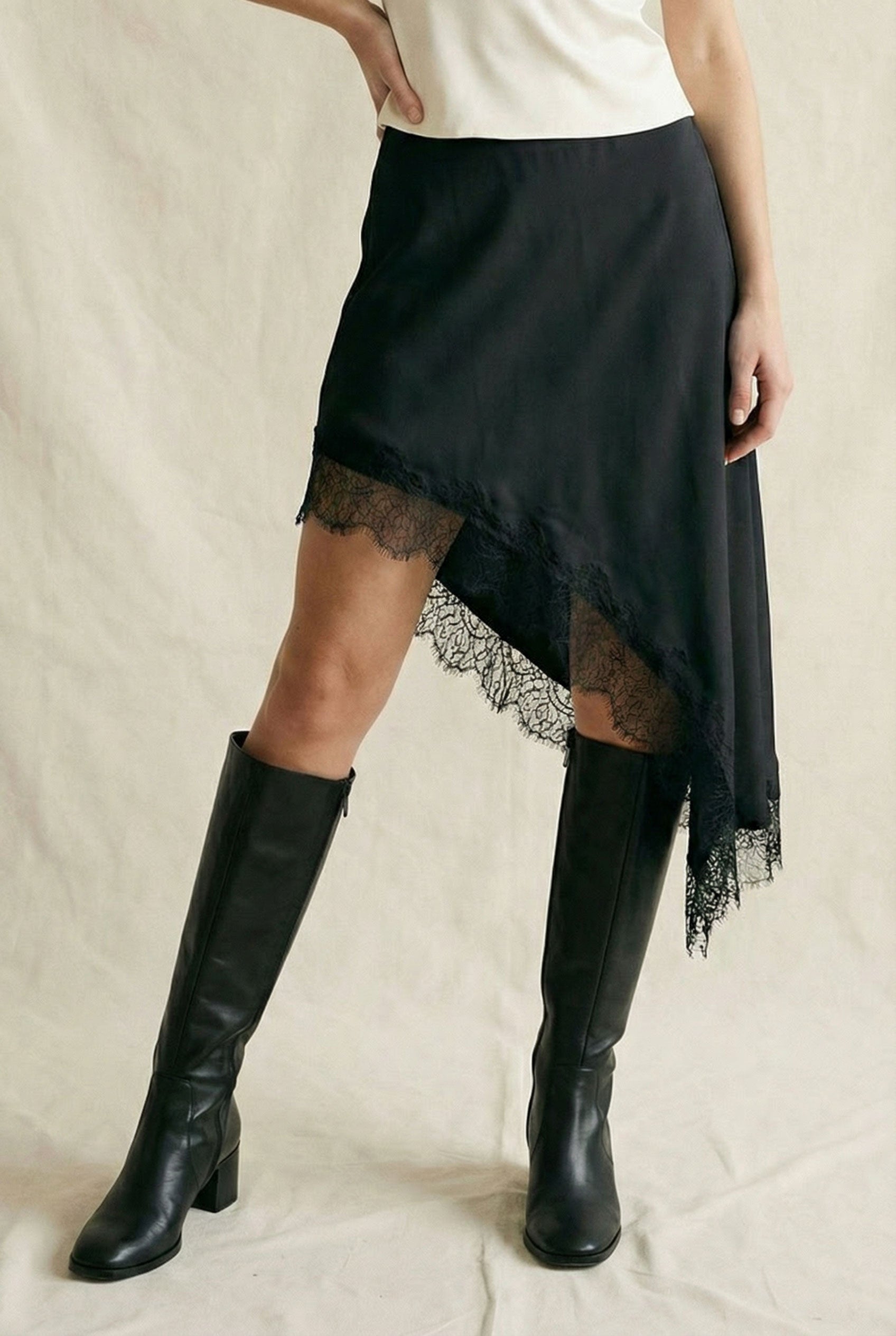 TS8789 BLK