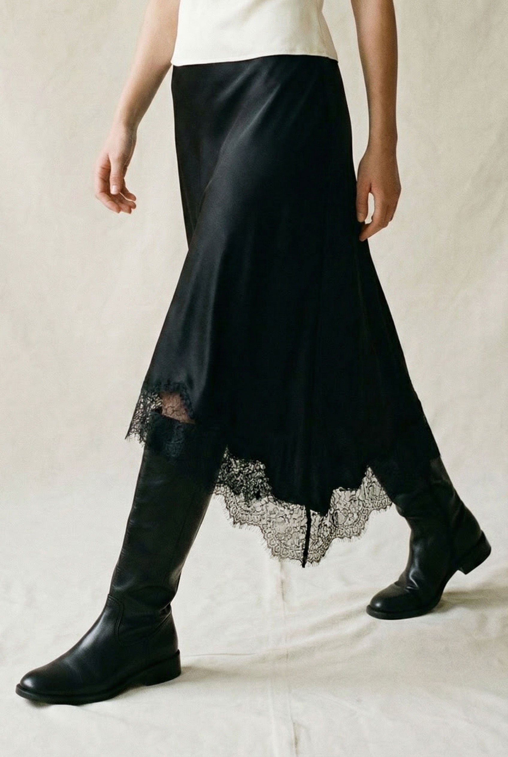 TS8789 BLK