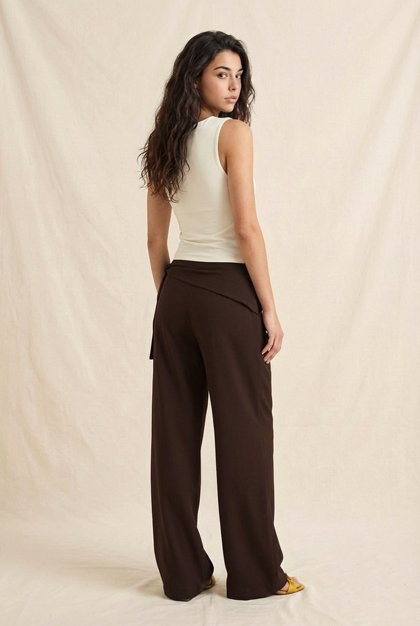 ONE SHOULDER WITH TRIM DETAIL KNIT TOP