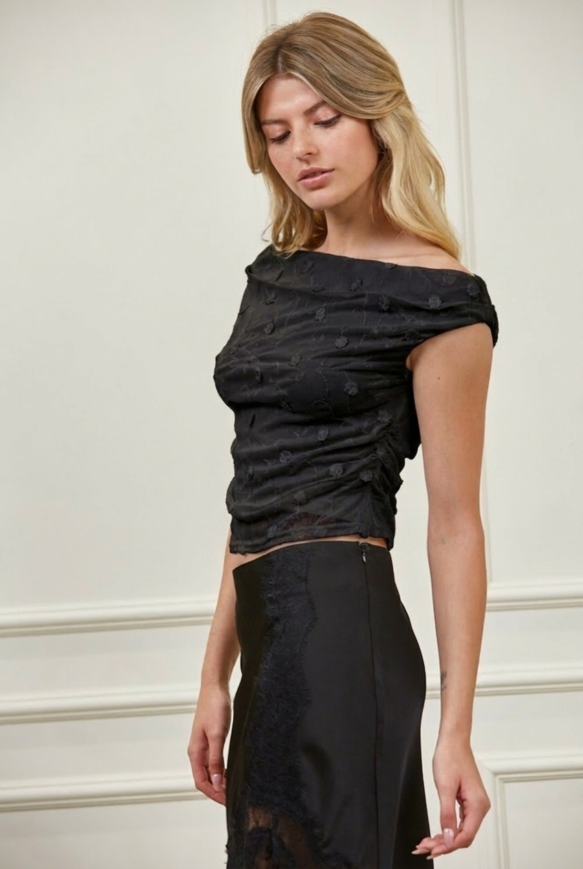 OFF SHOULDER RUCHED TEXTURED KNIT TOP
