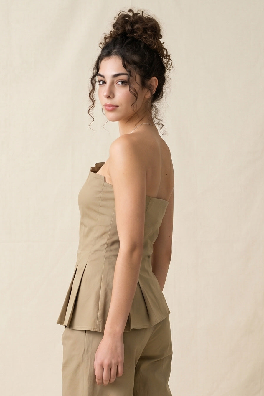 KHAKI MODEL3