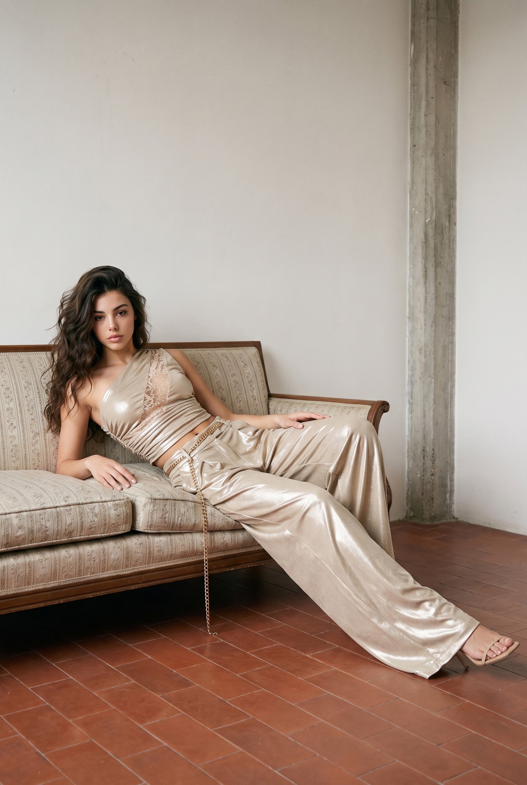 TAUPE MODEL4